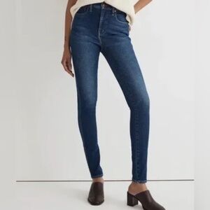 Madewell Dark Blue 10” high rise Skinny Jeans 27” inseam